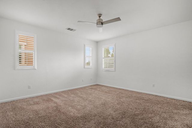 2204 Gallery Dr, Riverbank, CA 95367
