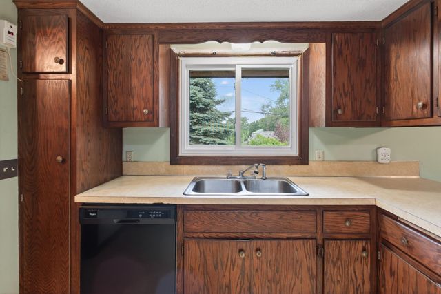 3921 Williston Road, Minnetonka, MN 55345