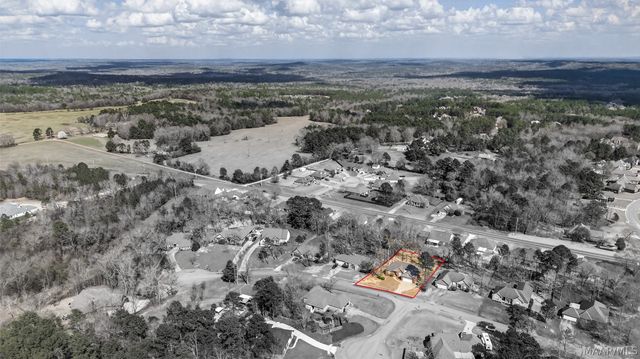 70 HERMITAGE Pass, Wetumpka, AL 36093