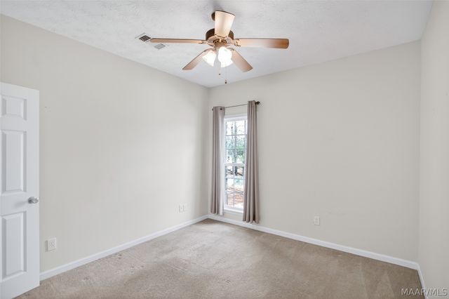 70 HERMITAGE Pass, Wetumpka, AL 36093