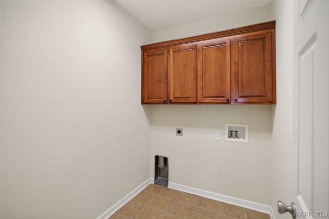 70 HERMITAGE Pass, Wetumpka, AL 36093