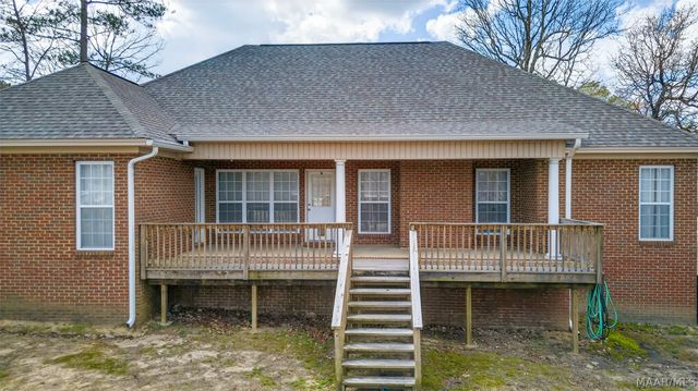 70 HERMITAGE Pass, Wetumpka, AL 36093