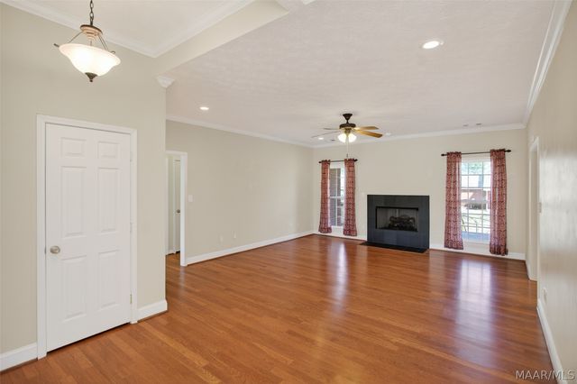 70 HERMITAGE Pass, Wetumpka, AL 36093