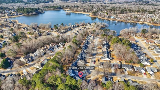 147 Lake Cove Approach, Newnan, GA 30265