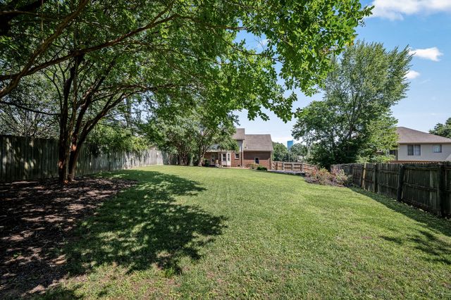5601 Chestnutwood Trl, Hermitage, TN 37076