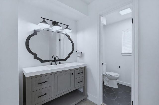 12725 W 6th Street, Santa Fe, TX 77510