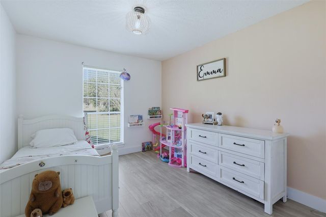 12725 W 6th Street, Santa Fe, TX 77510