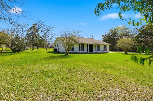 12725 W 6th Street, Santa Fe, TX 77510