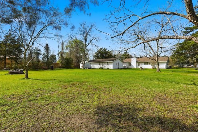 12725 W 6th Street, Santa Fe, TX 77510