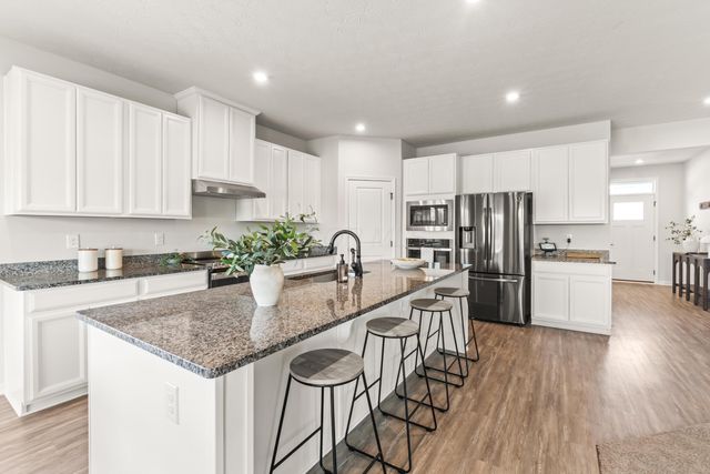 2806 Newcastle Drive, Troy, OH 45373