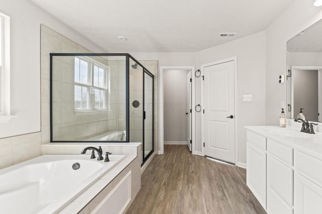 2806 Newcastle Drive, Troy, OH 45373