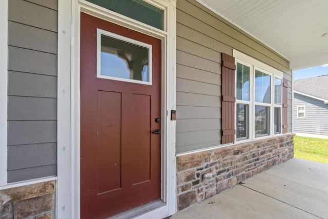 2806 Newcastle Drive, Troy, OH 45373