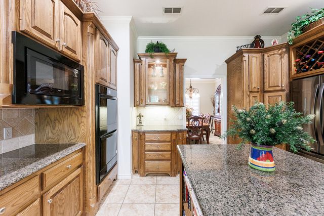 3912 101st Street, Lubbock, TX 79423
