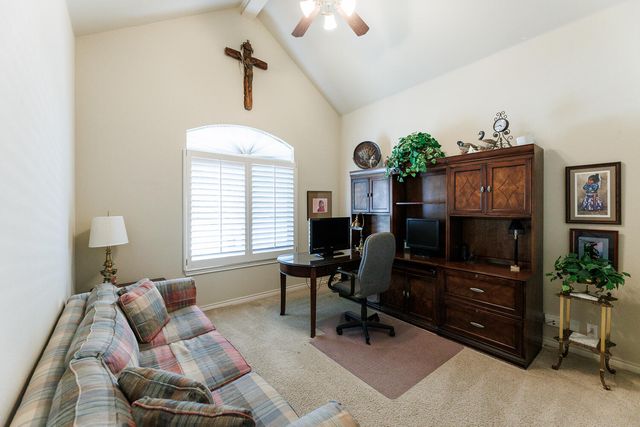 3912 101st Street, Lubbock, TX 79423