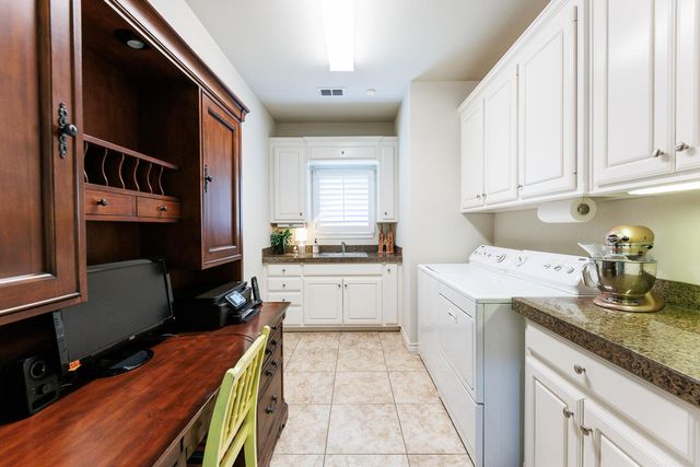 3912 101st Street, Lubbock, TX 79423