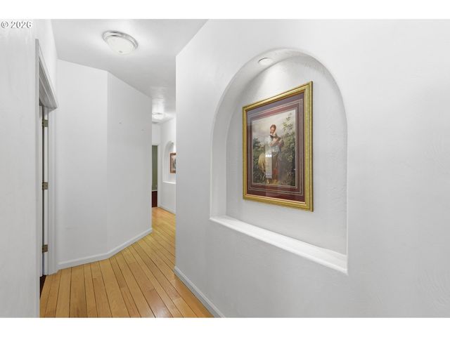 82155 BEAR CREEK Rd, Creswell, OR 97426