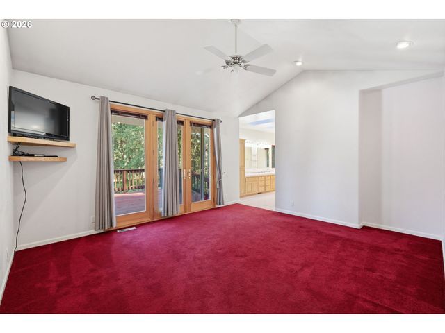 82155 BEAR CREEK Rd, Creswell, OR 97426