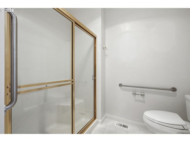 82155 BEAR CREEK Rd, Creswell, OR 97426