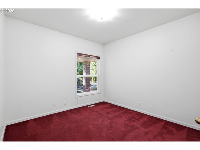 82155 BEAR CREEK Rd, Creswell, OR 97426