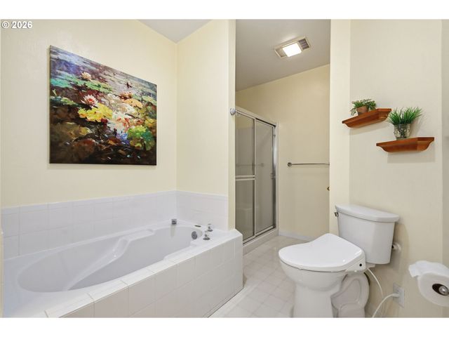 82155 BEAR CREEK Rd, Creswell, OR 97426