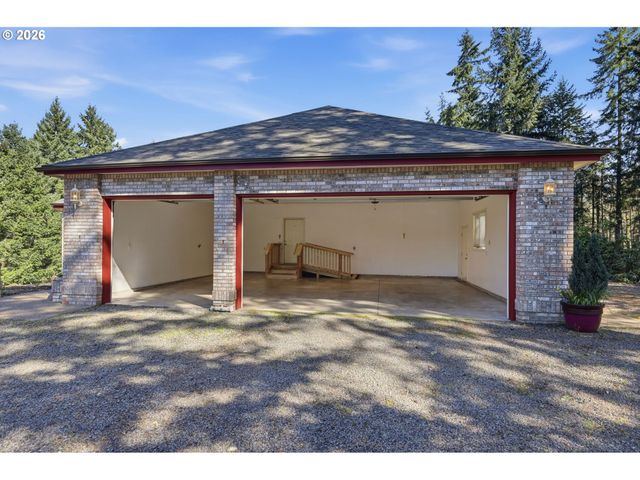 82155 BEAR CREEK Rd, Creswell, OR 97426
