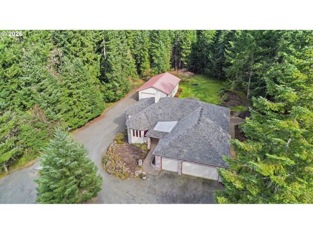 82155 BEAR CREEK Rd, Creswell, OR 97426