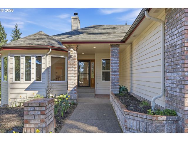 82155 BEAR CREEK Rd, Creswell, OR 97426