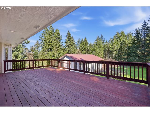 82155 BEAR CREEK Rd, Creswell, OR 97426