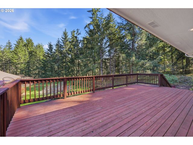82155 BEAR CREEK Rd, Creswell, OR 97426