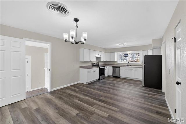 105 N 35th Street, Belleville, IL 62226