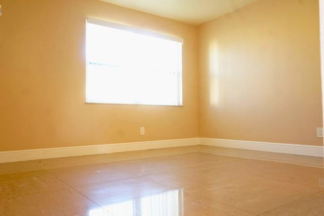 2050 Oleander Boulevard 11, Fort Pierce, FL 34950