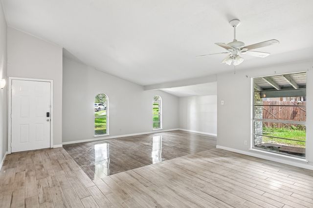 3049 Ravine Trail, Carrollton, TX 75007
