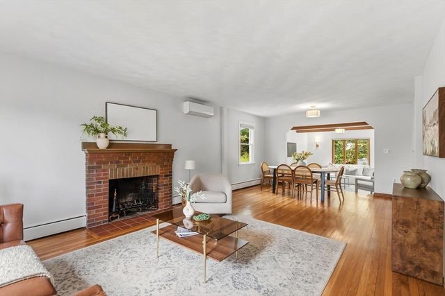 780 Waltham St, Lexington, MA 02421