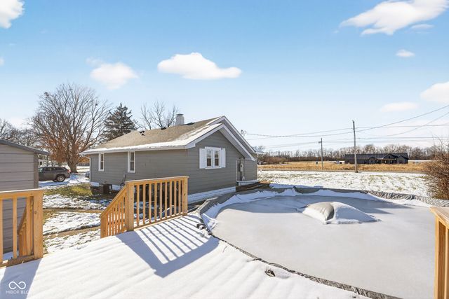 6498 S 200 E, Markleville, IN 46056