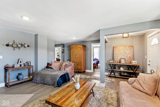 6498 S 200 E, Markleville, IN 46056