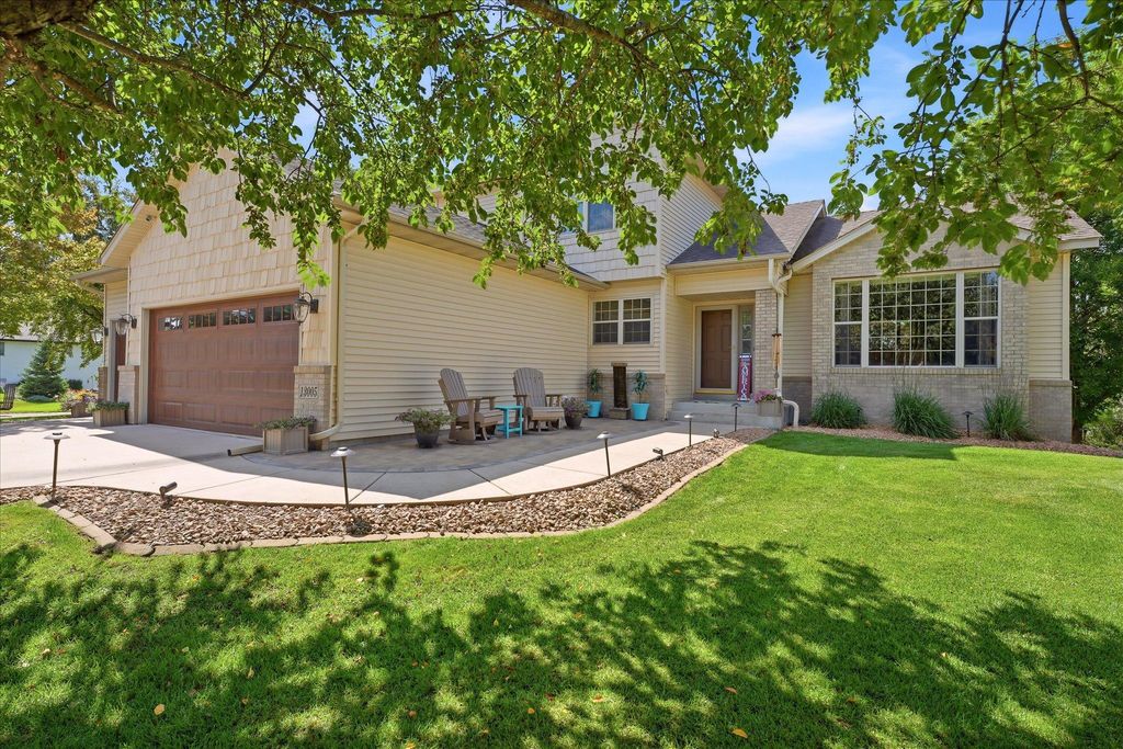 13005 Oakwood Drive, Rogers, MN 55374 — photo 2