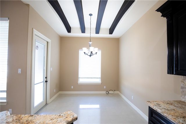 1802 The Park Dr, Kingsville, TX 78363