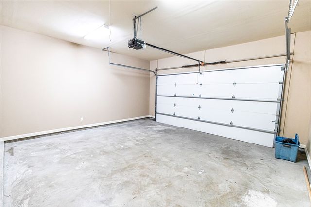 1802 The Park Dr, Kingsville, TX 78363