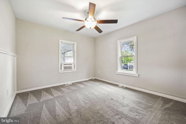 1 SUSSEX ST, Ewing, NJ 08638