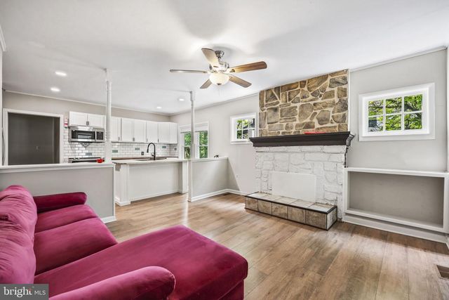 1 SUSSEX ST, Ewing, NJ 08638