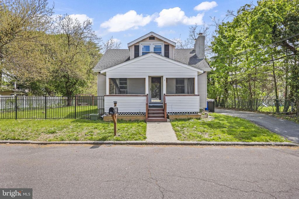 1 SUSSEX ST, Ewing, NJ 08638