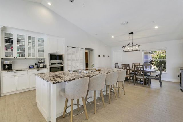 550 SE Ashley Oaks Way, Stuart, FL 34997