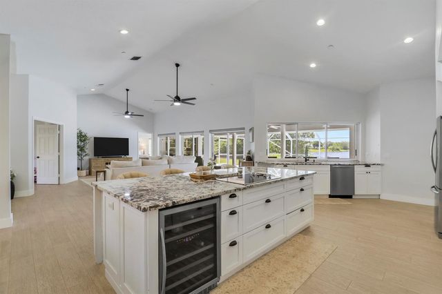 550 SE Ashley Oaks Way, Stuart, FL 34997