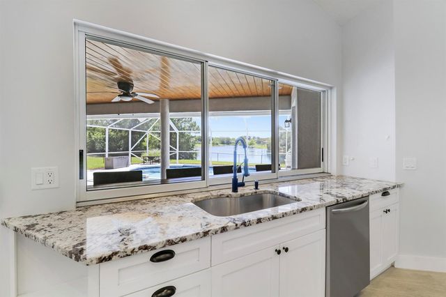 550 SE Ashley Oaks Way, Stuart, FL 34997