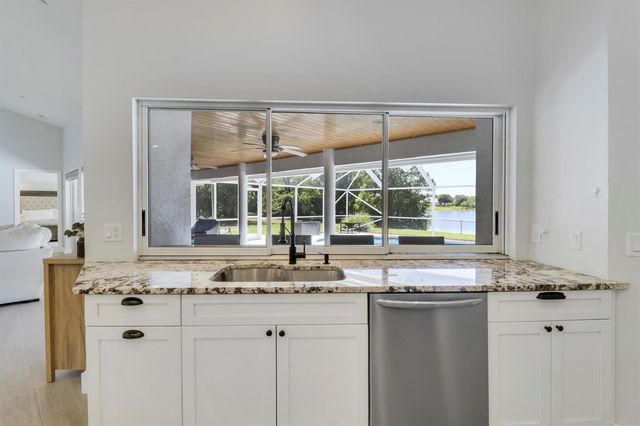 550 SE Ashley Oaks Way, Stuart, FL 34997