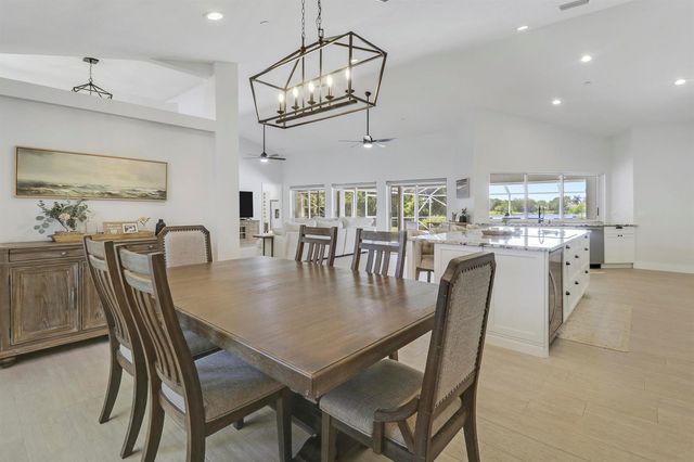 550 SE Ashley Oaks Way, Stuart, FL 34997