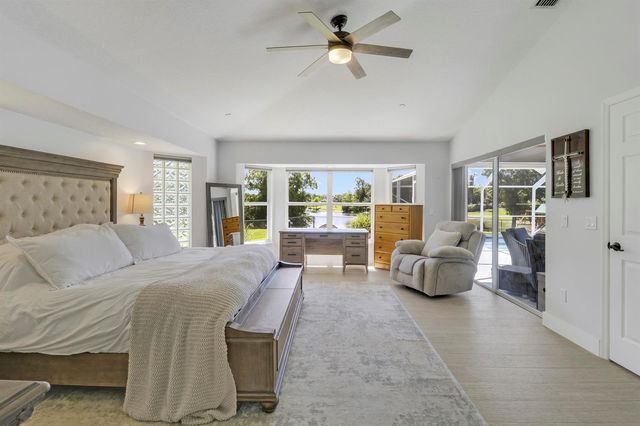 550 SE Ashley Oaks Way, Stuart, FL 34997