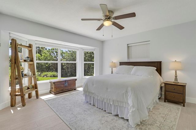 550 SE Ashley Oaks Way, Stuart, FL 34997