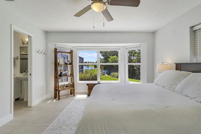 550 SE Ashley Oaks Way, Stuart, FL 34997