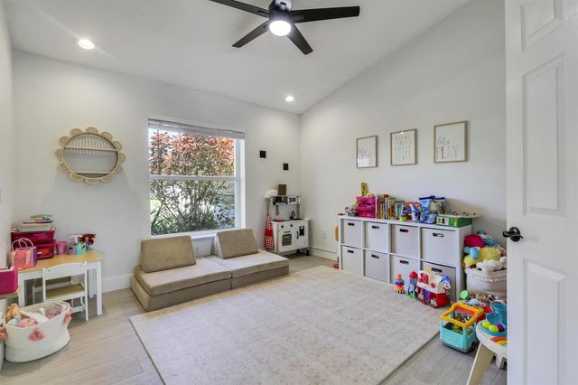 550 SE Ashley Oaks Way, Stuart, FL 34997